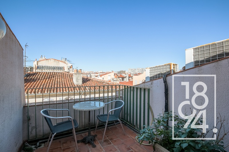 Vieux-Port : Duplex 86 m² avec terrasse au dernier étage