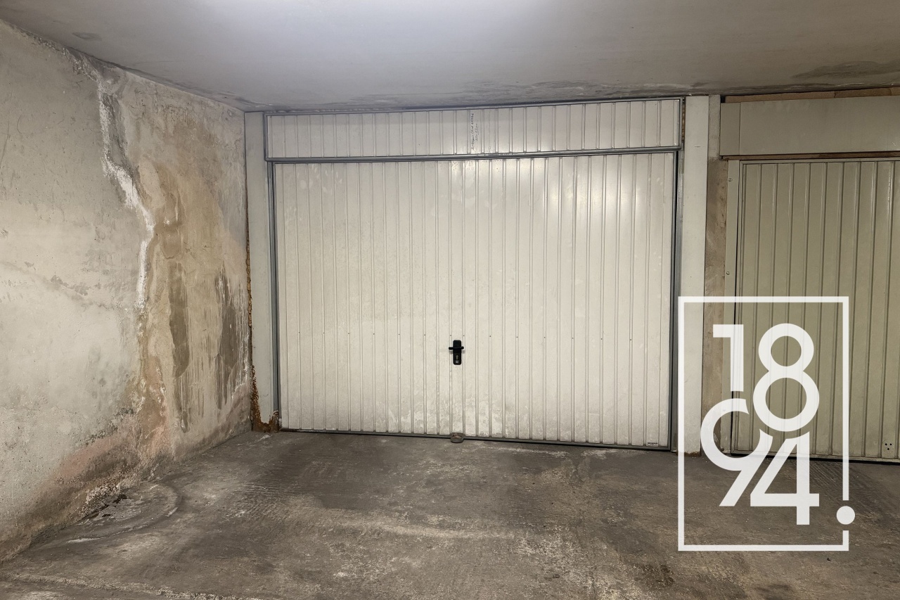 Gand Box fermé 16 m² secteur Rouet - Périer