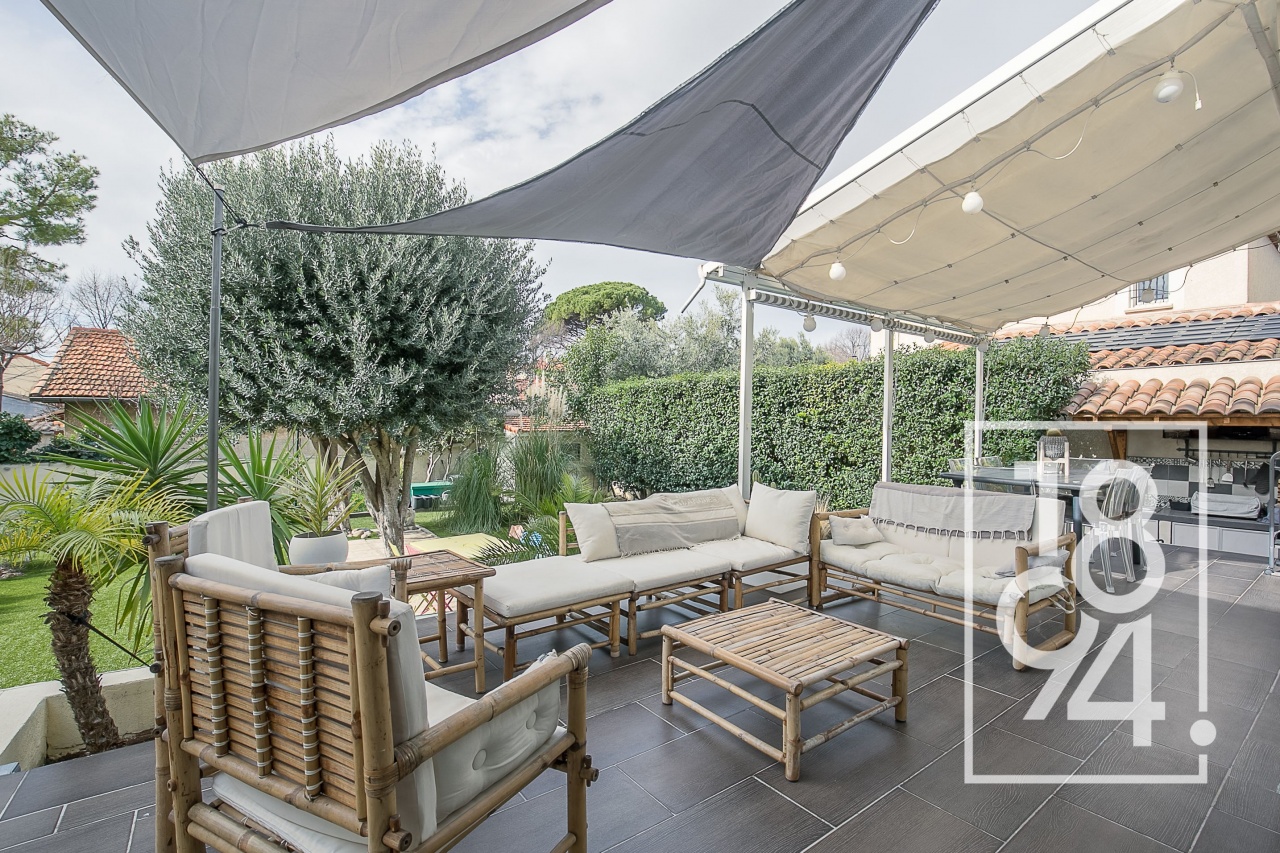 T4 d'exception en rez-de-jardin sur le secteur de bois Luzy